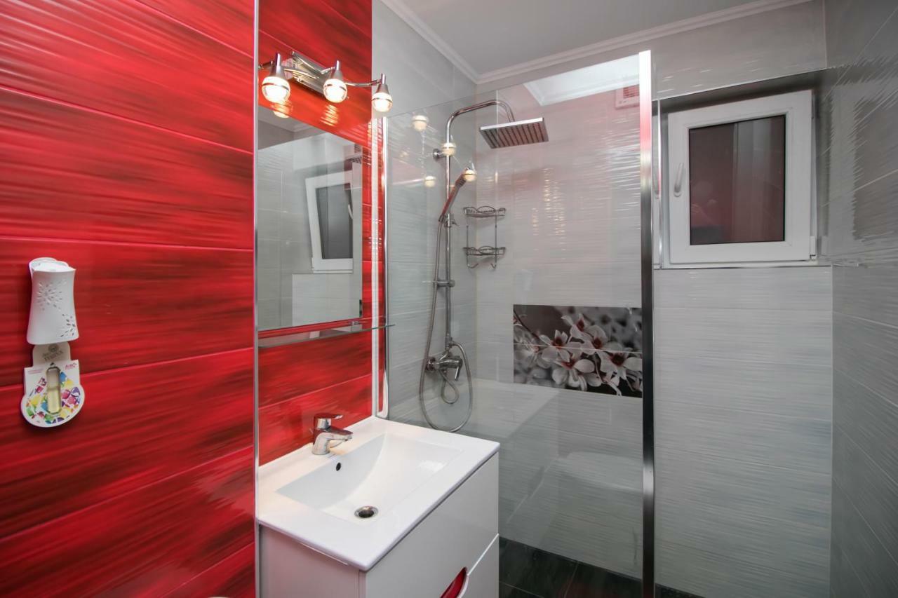 Apartament 2 Camere Bucarest Esterno foto